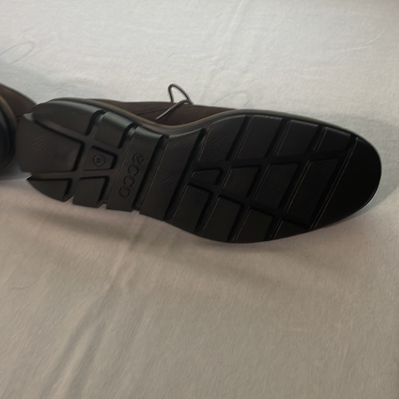 Ecco - men brown leather shoes - size 44 is a men 10-101/2 - like new - - Picture 3 of 16